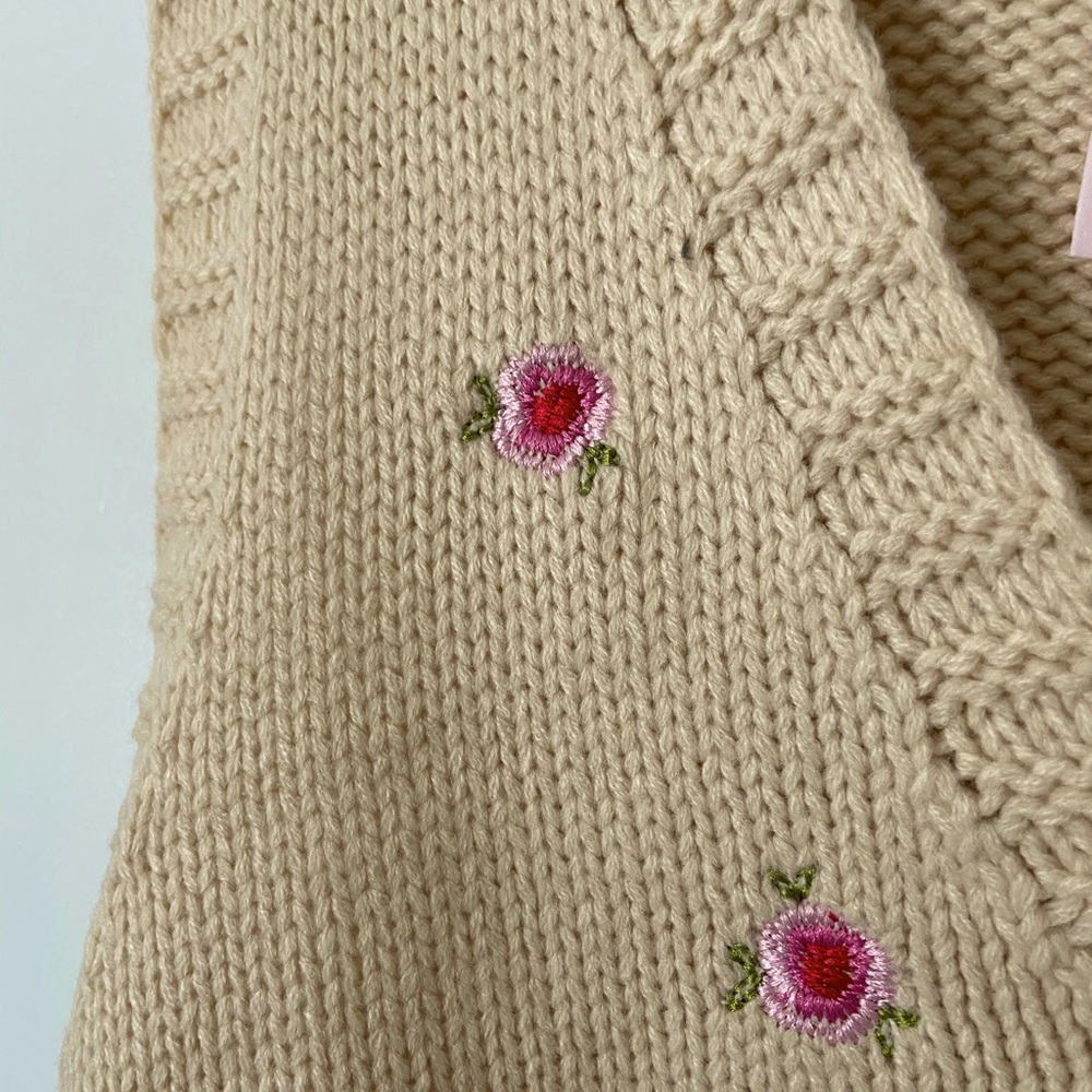Rose Embroidered Sweater Vest - Picture 5 of 7